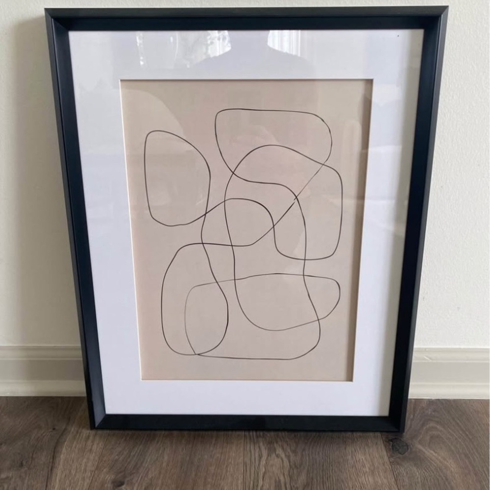 Modern Abstract Line Art in Black Frame